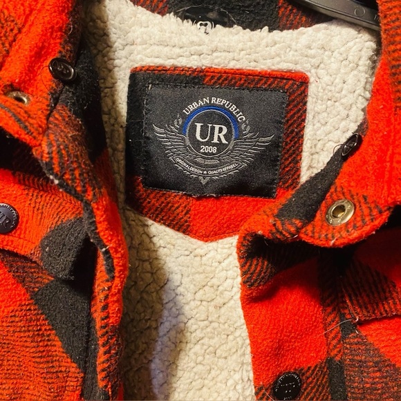 Urban Republic Rugged Lined Red/Black Buffalo Plaid Shacket Activewear Kids S8 - Picture 2 of 9